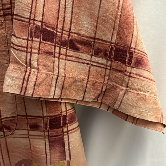 Tommy Bahama - Picture 5 of 10